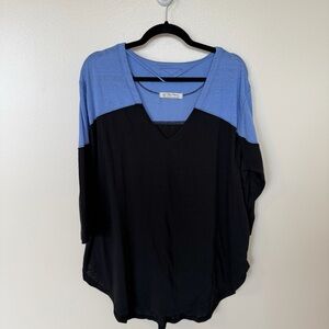 WE THE FREE Women’s Major Leagues Tee in Relaxed Black